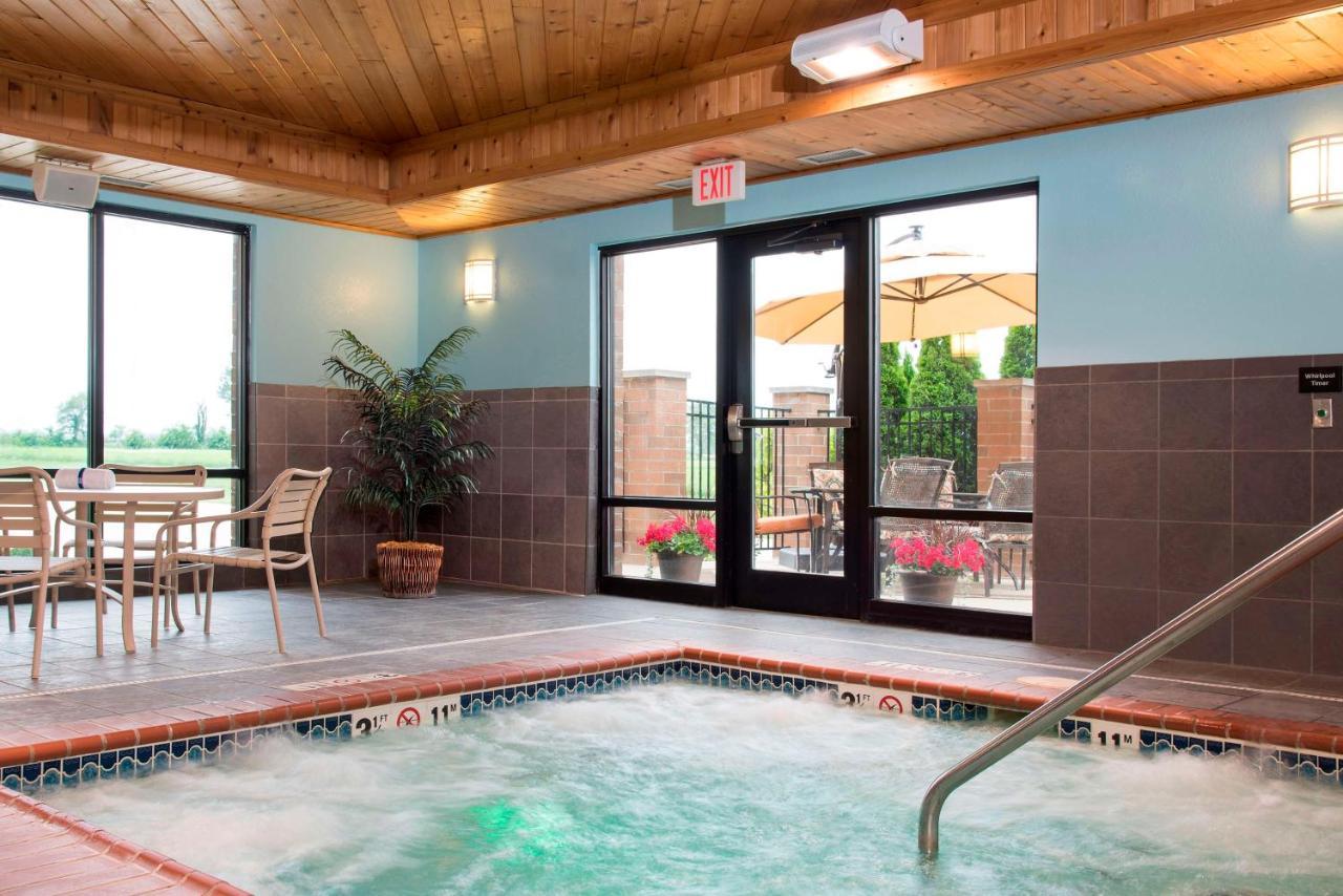 Hampton Inn & Suites Crawfordsville Bagian luar foto