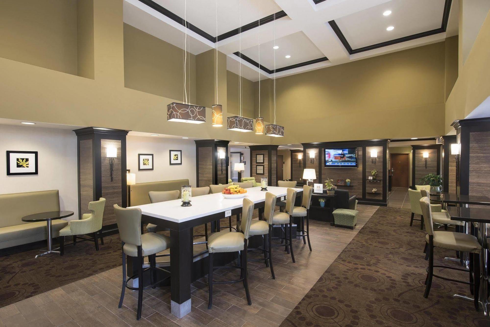 Hampton Inn & Suites Crawfordsville Bagian luar foto